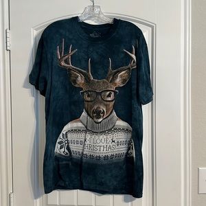 The Mountain I Love Christmas Animal Head Tshirt